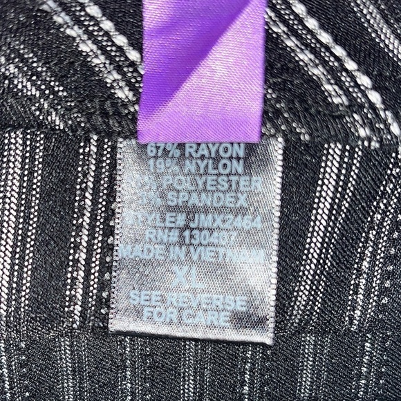 Mixxed26 Womens Skirt Black & White Pinstripe Pencil Straight Stretch Size XL - Picture 7 of 10